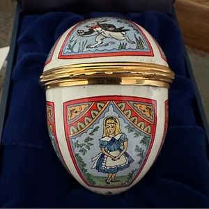 Halcyon Days Alice in Wonderland trinket box rare collectibles England